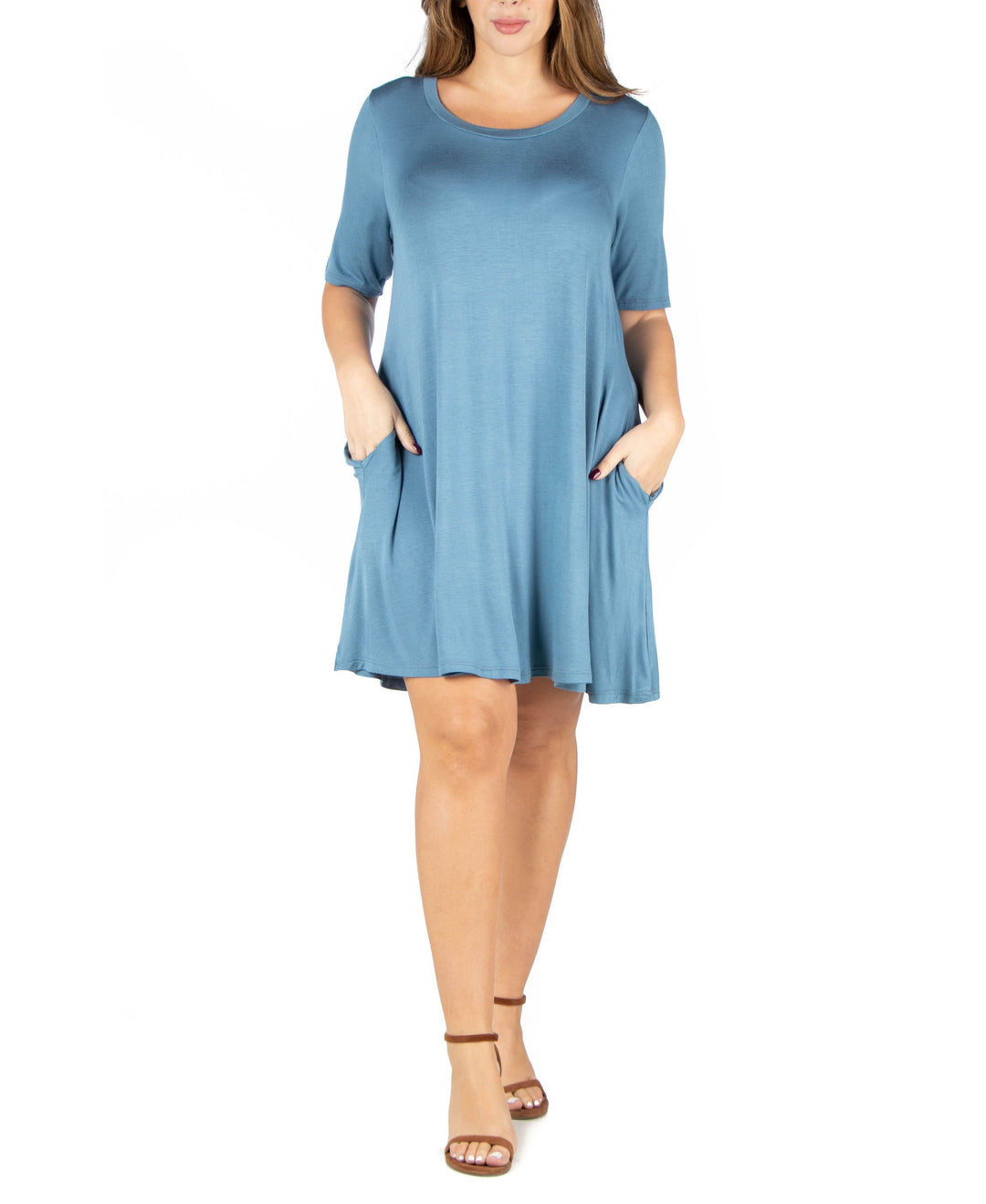 24seven Comfort Apparel Plus Size Knee Length Pocket T-Shirt Dress