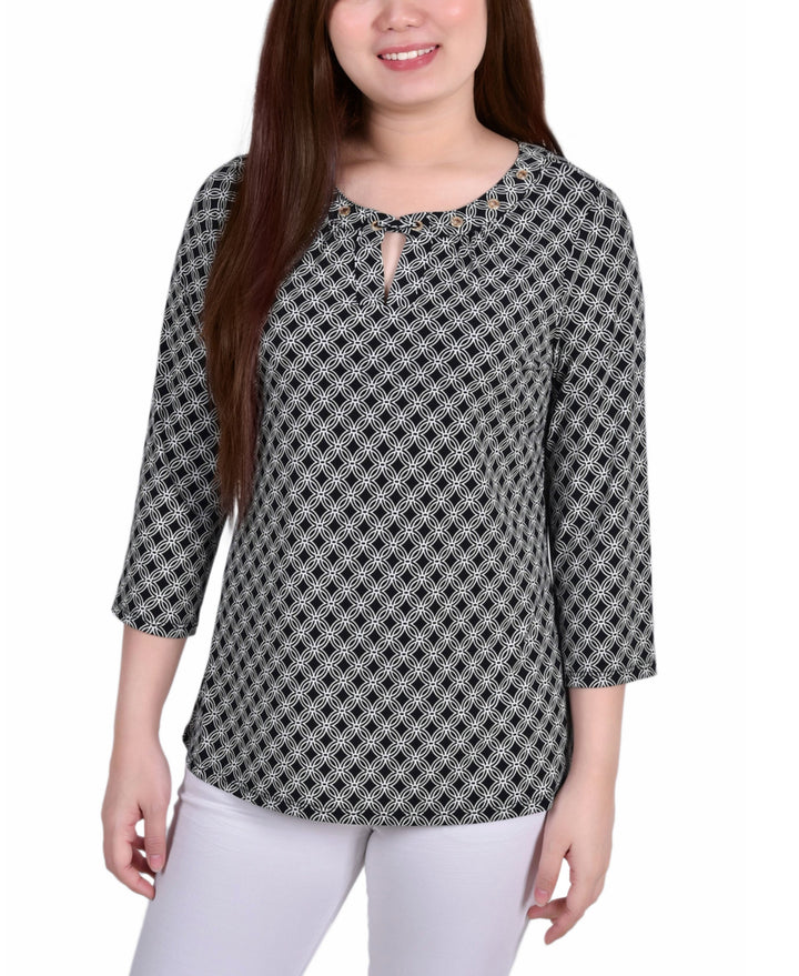 Petite Size 3/4 Sleeve Grommet Top