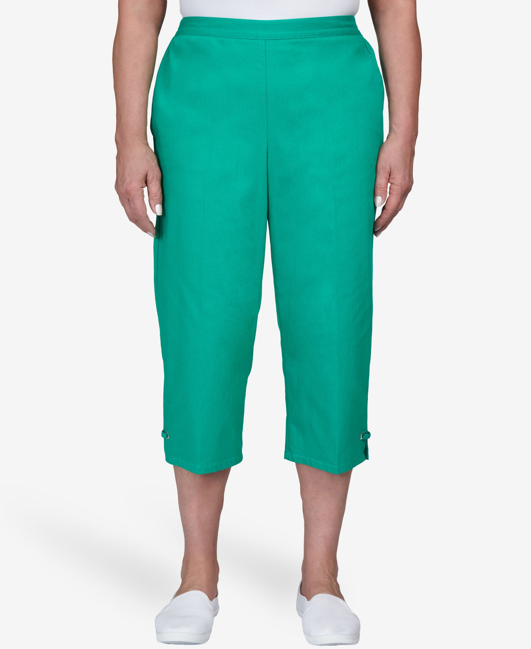 Petite Island Vibes Looped in Capri Pants