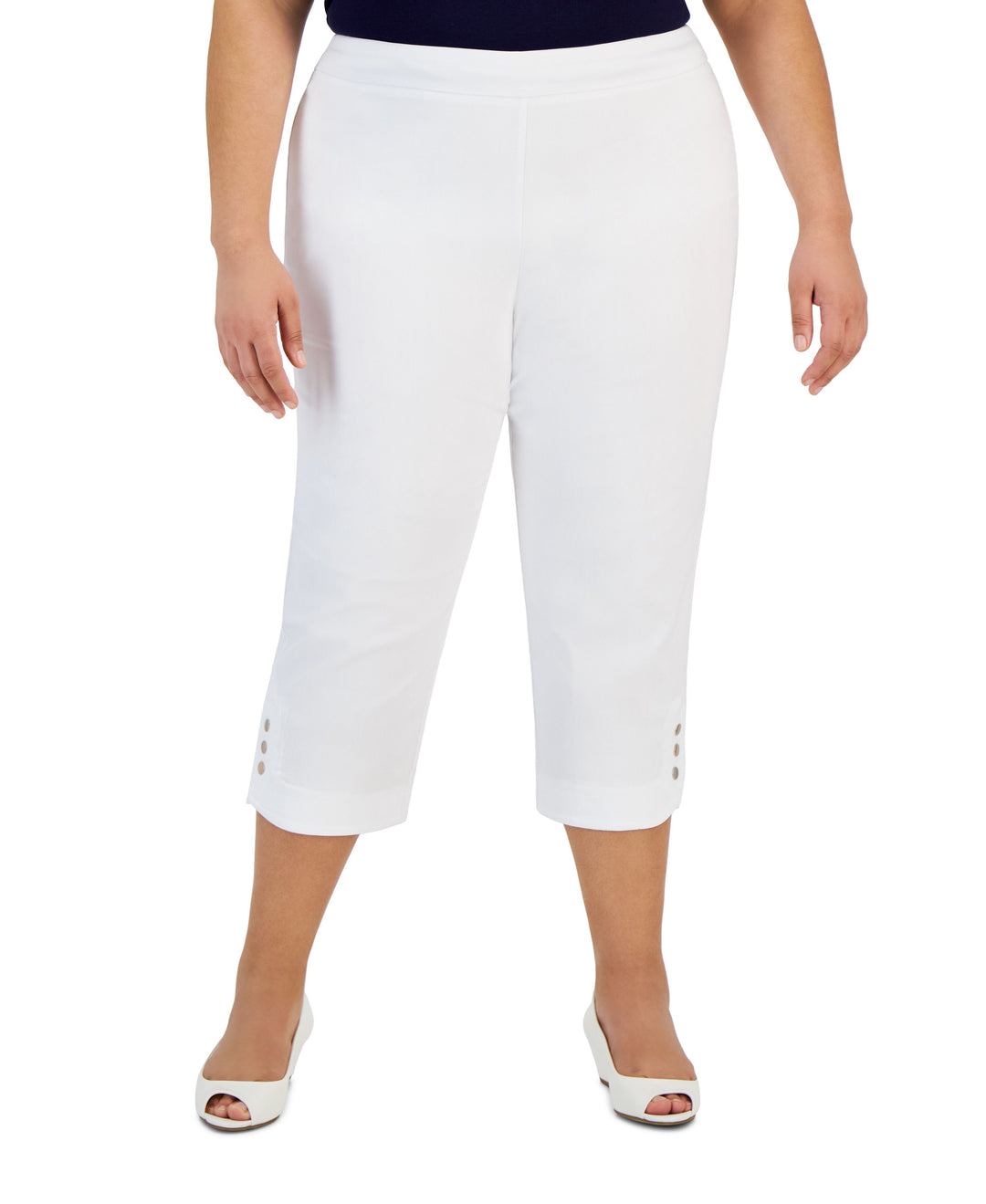 Plus Size Snap-Hem Pull-On Capris