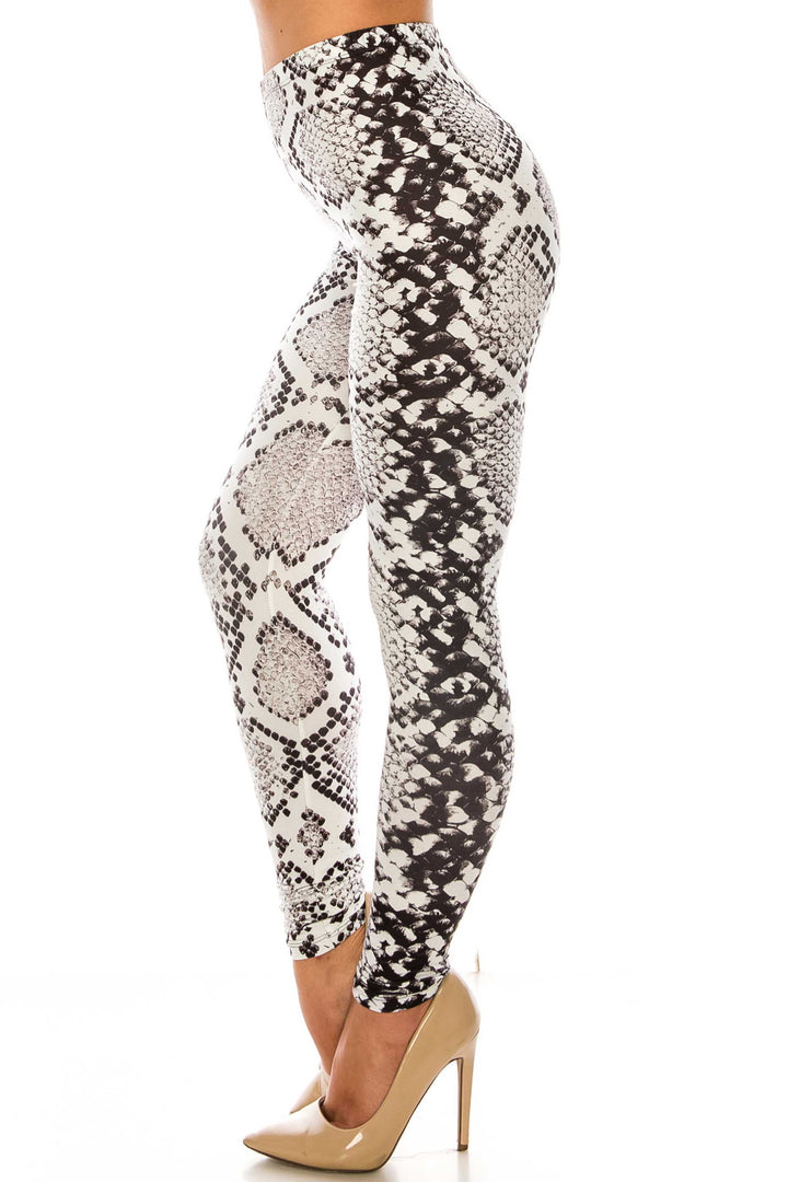 Creamy Soft Ivory Python Extra Plus Size Leggings - 3X-5X - USA Fashion