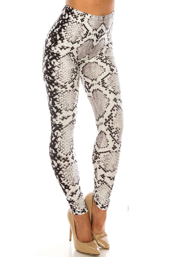 Creamy Soft Ivory Python Extra Plus Size Leggings - 3X-5X - USA Fashion