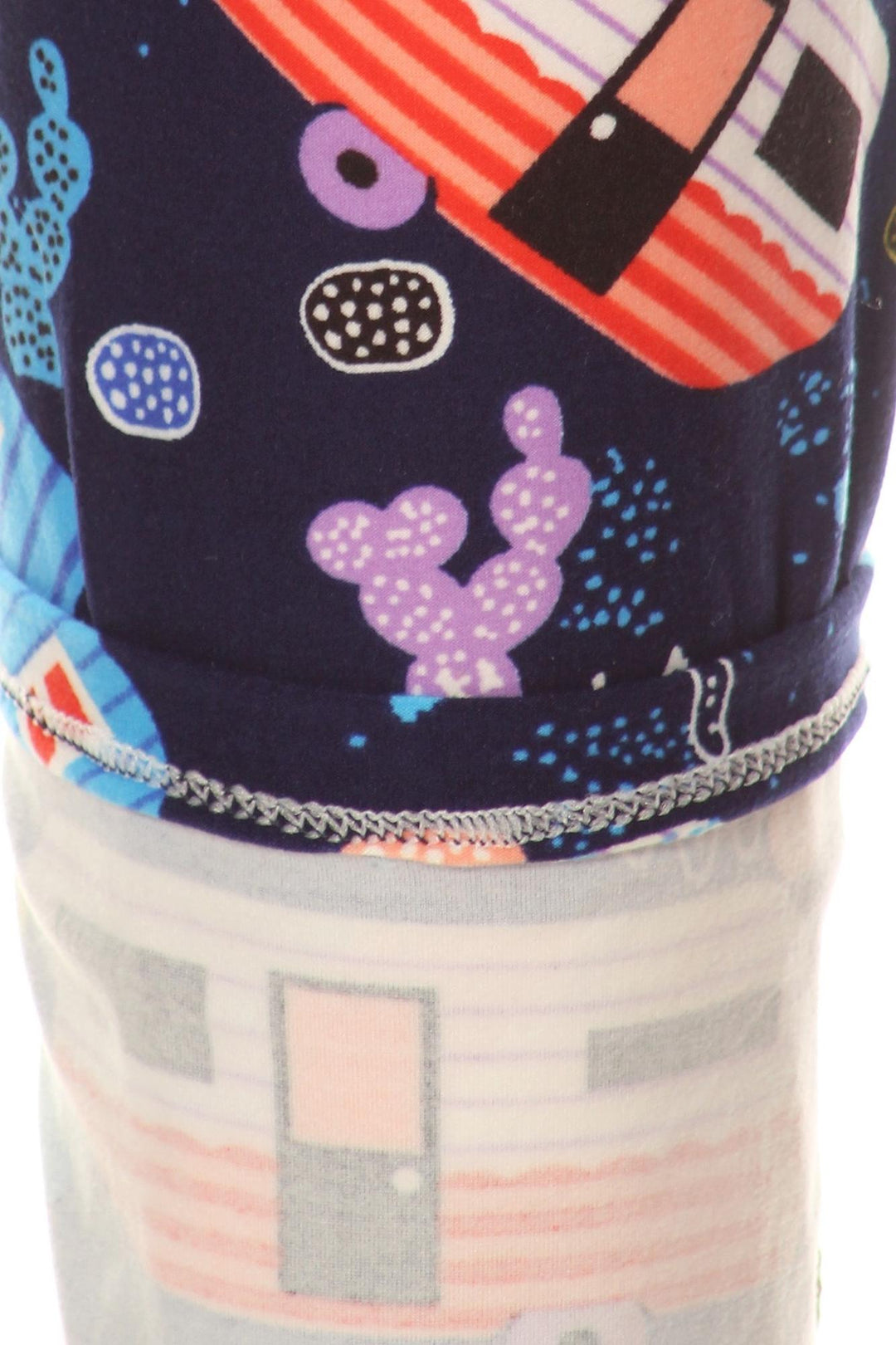 Buttery Smooth Retro Campers Leggings - XSmall