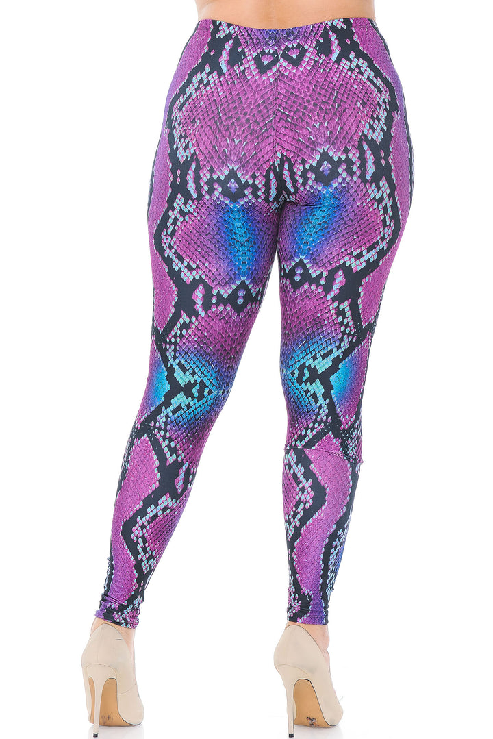Creamy Soft Pink and Blue Snakeskin Plus Size Leggings - USA Fashion