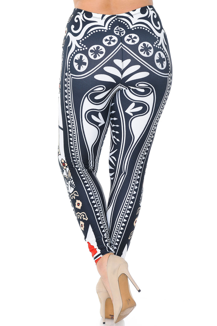 Creamy Soft Queen of Hearts Plus Size Leggings - USA Fashion
