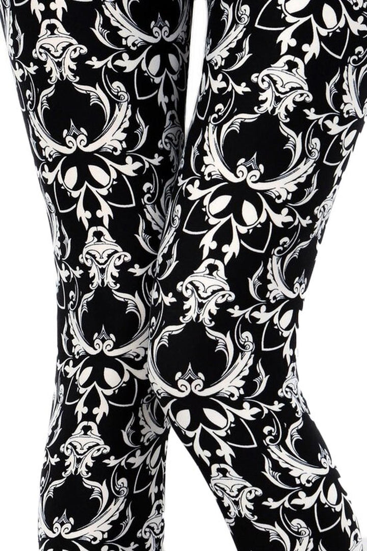 Buttery Smooth Baroque Wreath Leggings