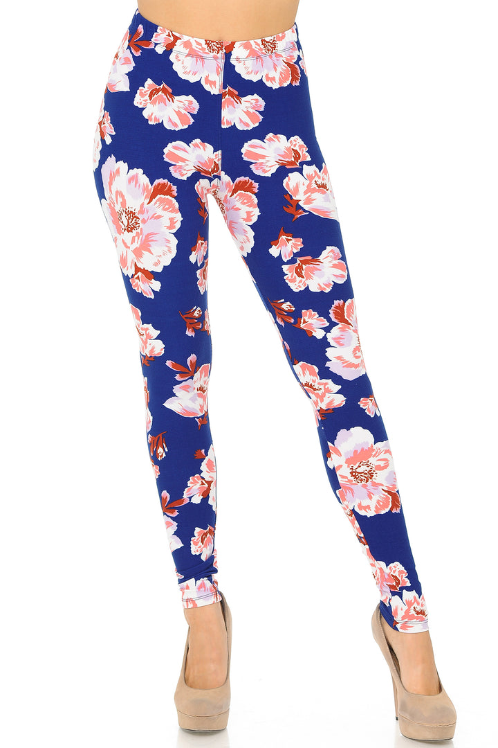 Buttery Smooth Blooming Floral On Blue Leggings