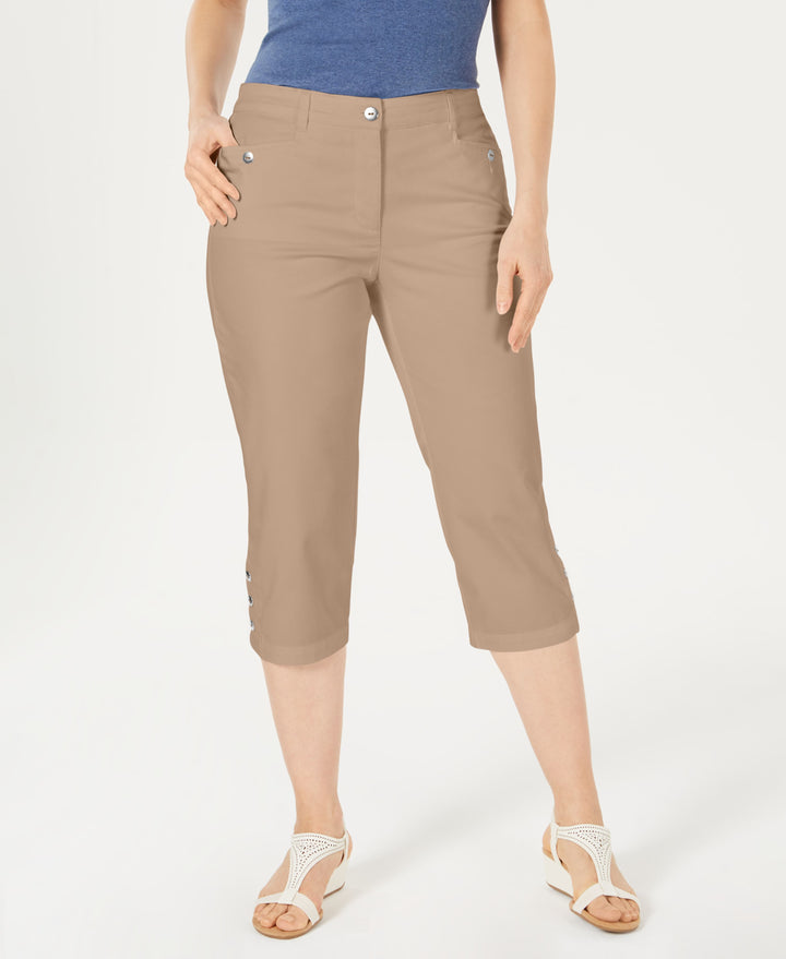 Button-Hem Capri Pants