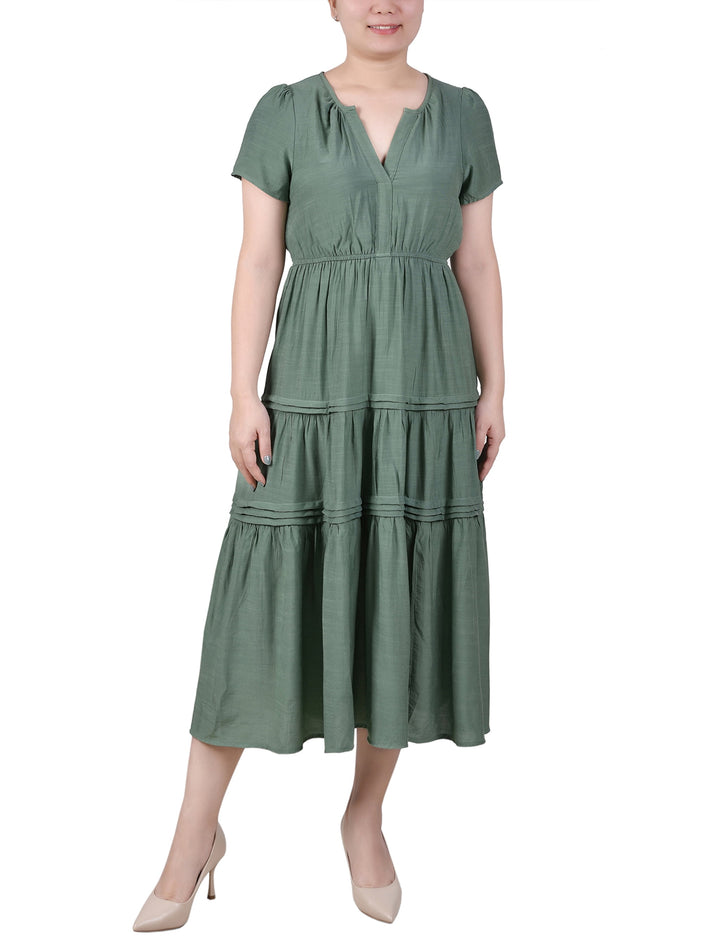 Petite Short Sleeve Tiered Midi Dress