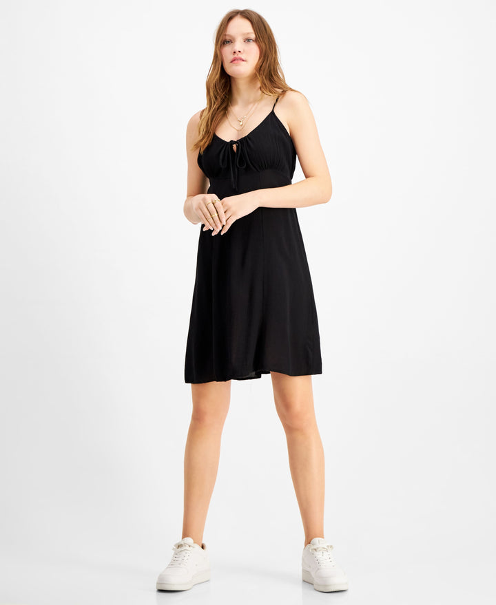 Hippie Rose Juniors' Tie-Neck Babydoll Dress
