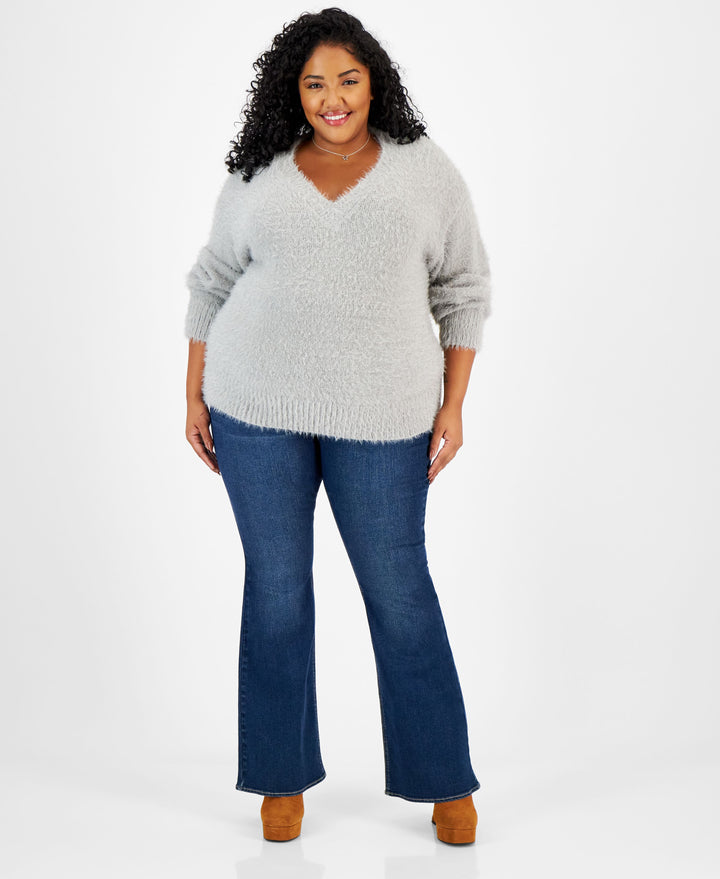 Trendy Plus Size V-Neck Eyelash Sweater