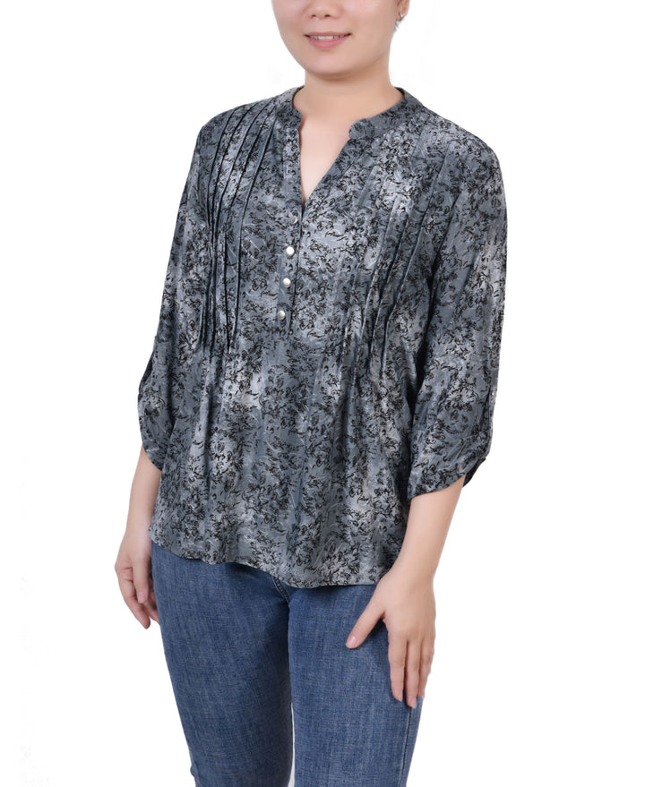Petite 3/4 Roll Tab Sleeve Printed Pintuck Top