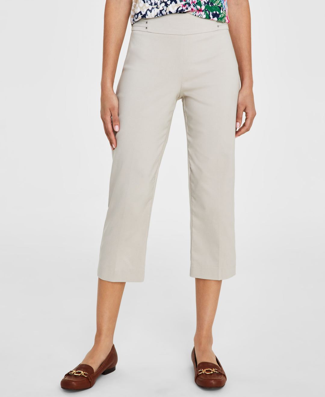JM Collection Embellished Pull On Capri Pants