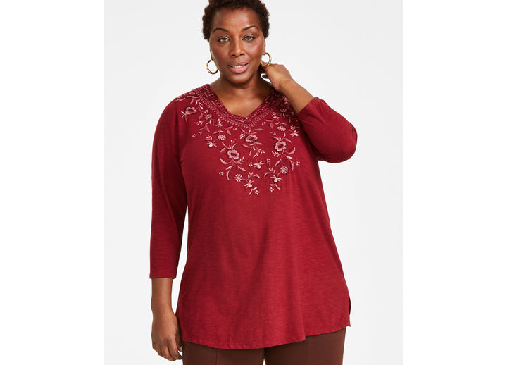 Plus Size Embroidered V-Neck Knit Tunic Top