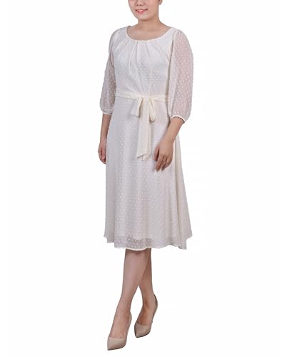 Petite 3/4 Sleeve Clip Dot Dress
