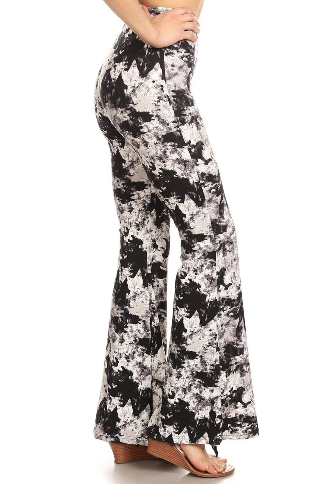 Buttery Soft Monochrome Blended Bell Bottom Leggings