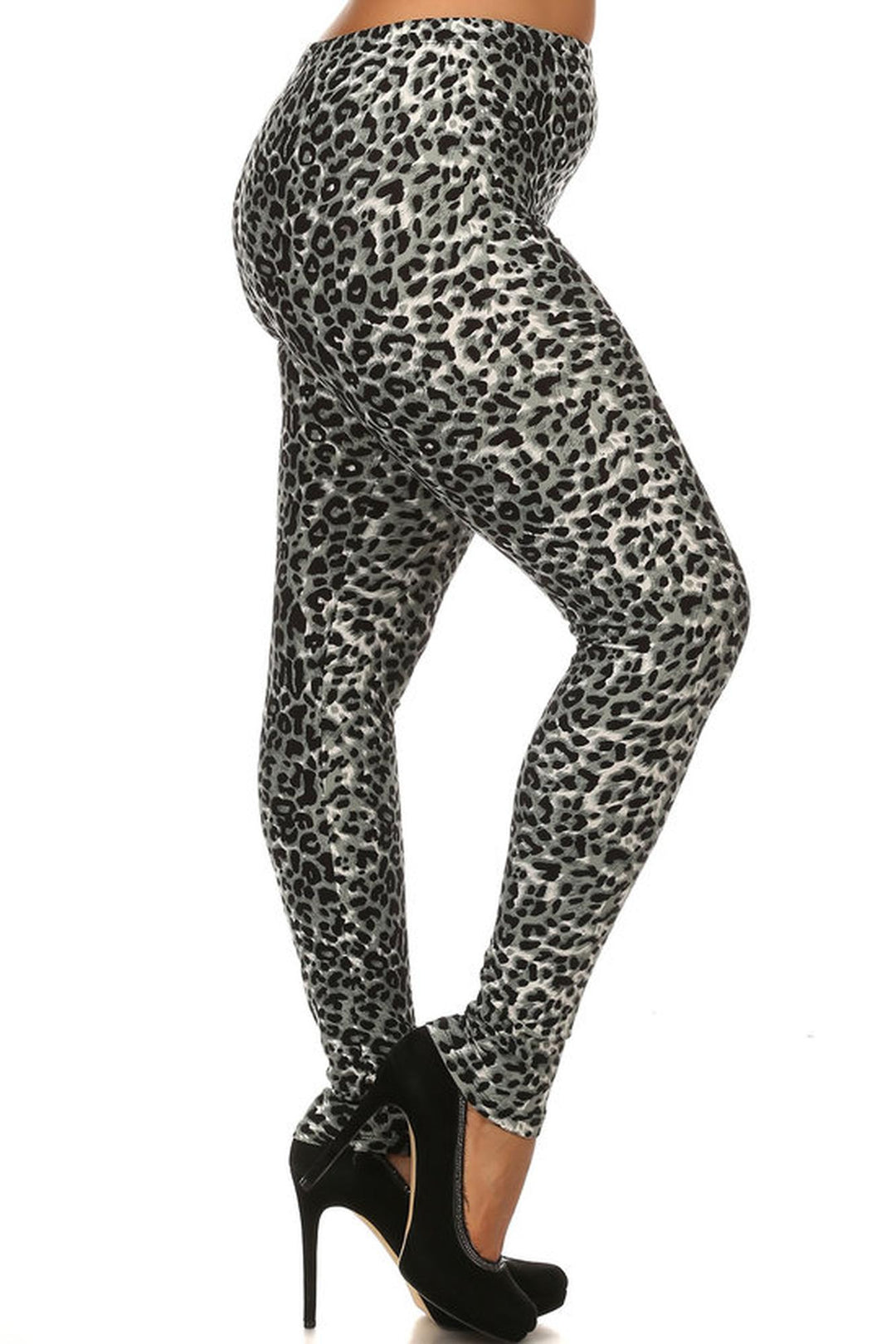 Buttery Smooth Snow Leopard Extra Plus Size Leggings - 3X-5X