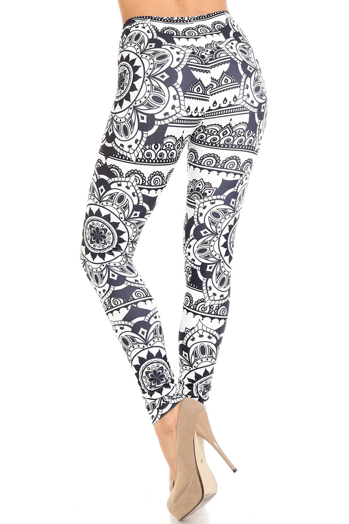 Creamy Soft Monochrome Mandala Extra Plus Size Leggings - 3X-5X - By USA Fashion