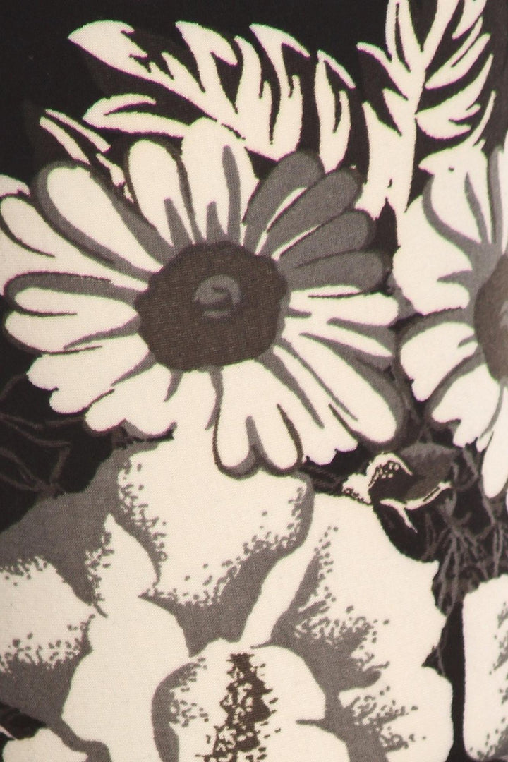 Buttery Monochrome Floral Terrace Leggings