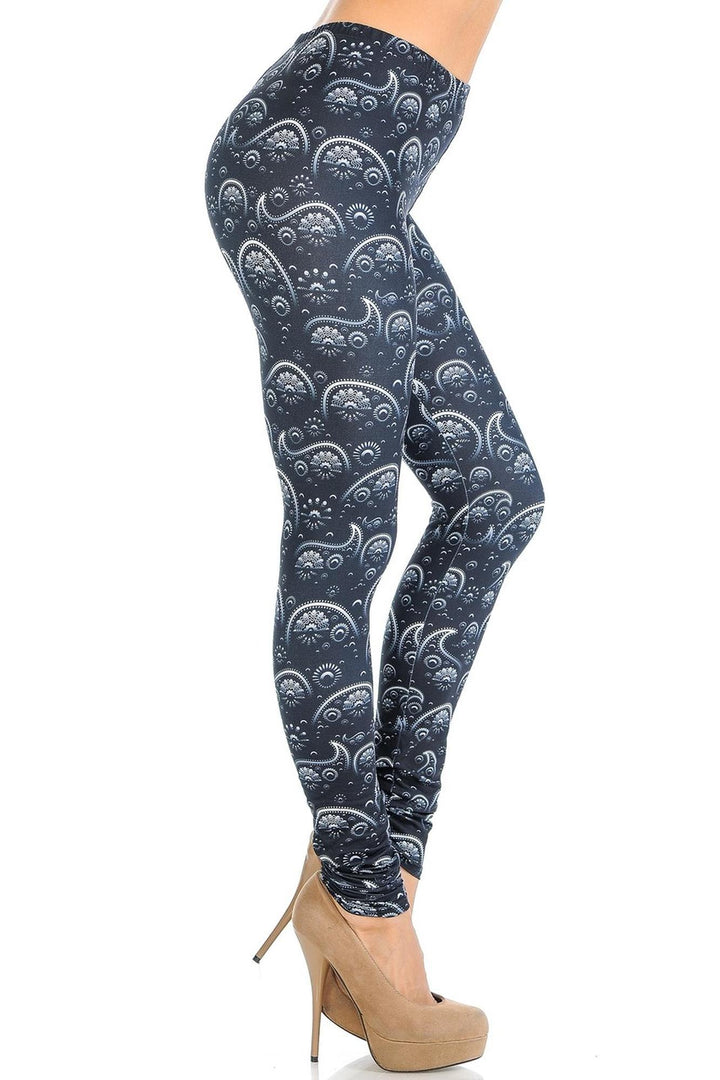 Creamy Soft Fading Paisley Leggings - Signature Collection