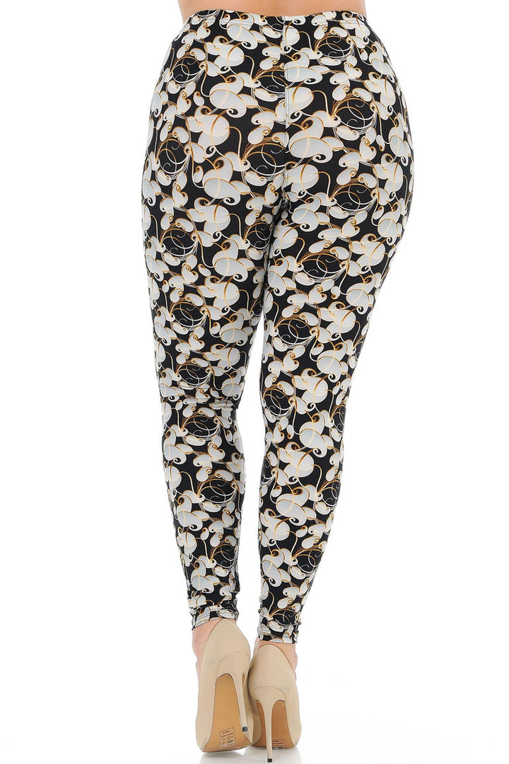Buttery Smooth Ivory Petals Plus Size Leggings