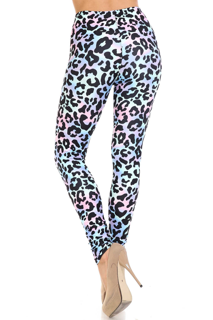 Creamy Soft Chromatic Leopard Plus Size Leggings - By USA Fashion