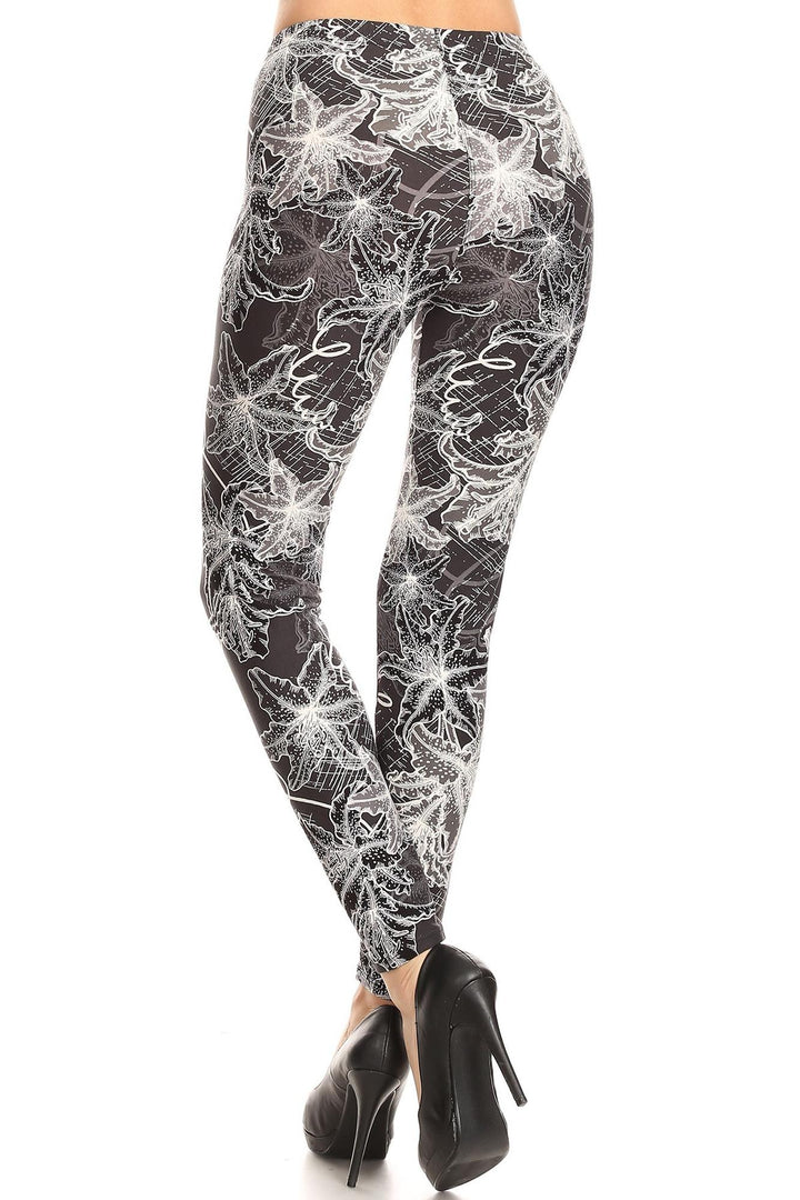 Buttery Smooth Scratchy Monochrome Leaf Leggings