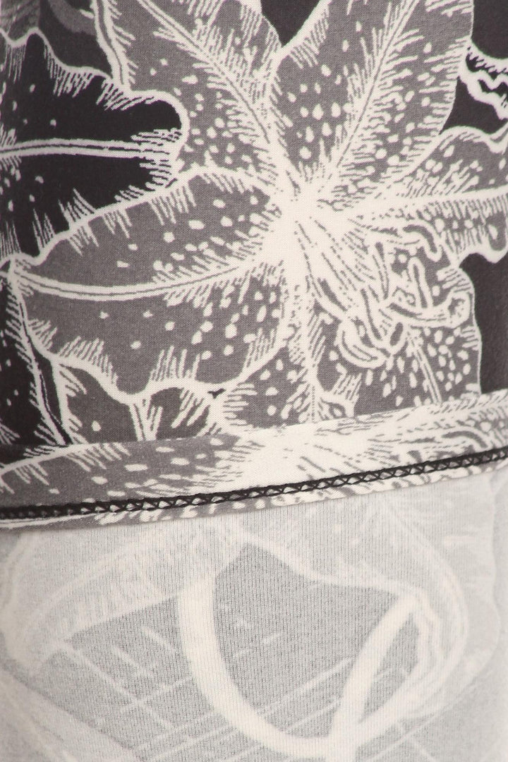 Buttery Smooth Scratchy Monochrome Leaf Leggings
