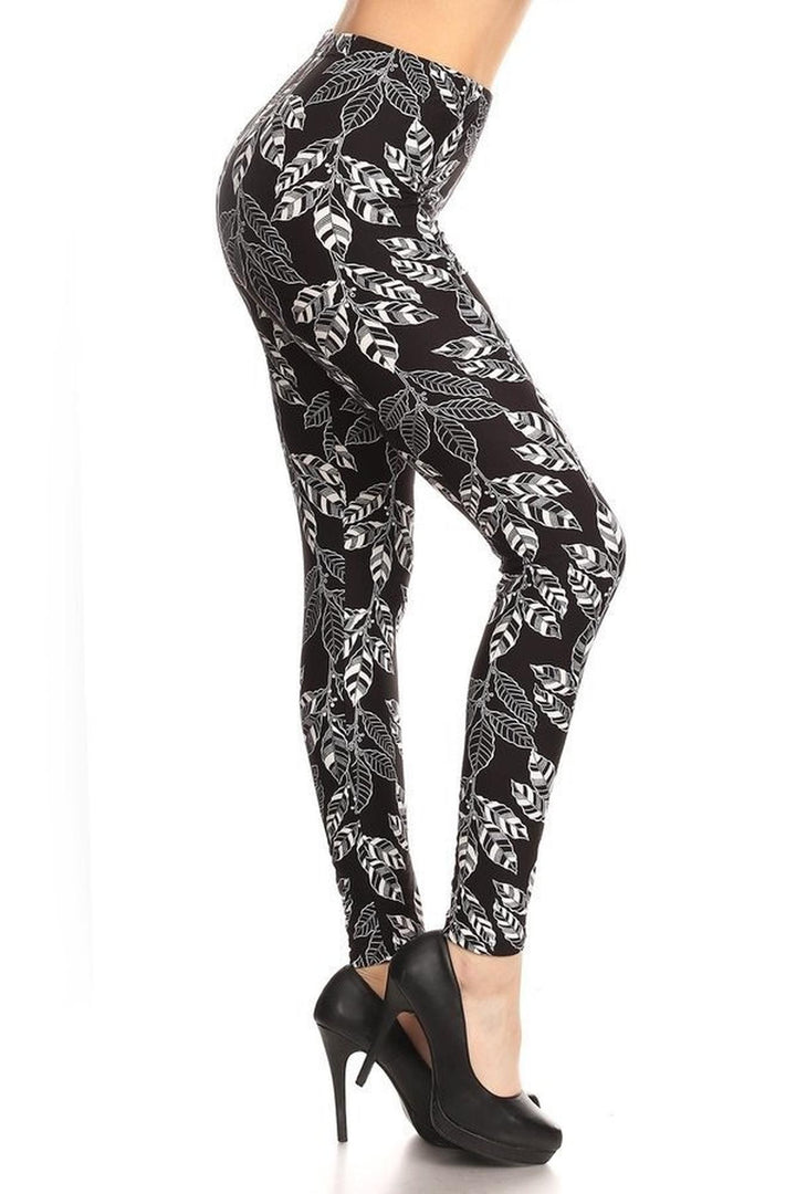 Buttery Smooth Black and White Leaves Leggings