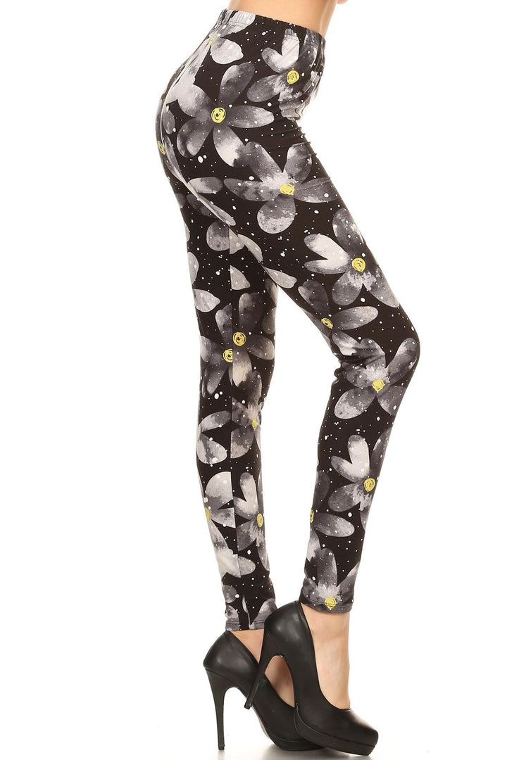 Buttery Smooth Evening Snow Daisy Leggings
