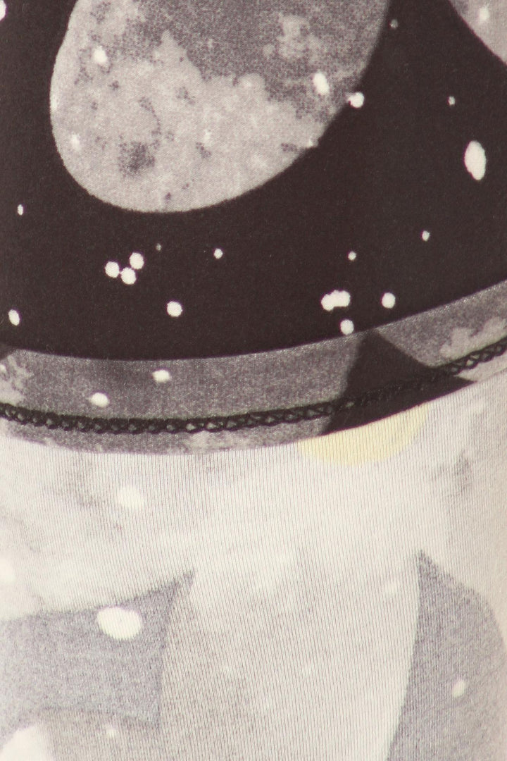 Buttery Smooth Evening Snow Daisy Leggings