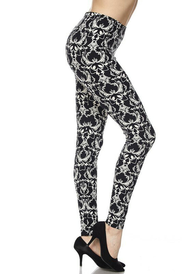 Buttery Smooth Baroque Wreath Leggings