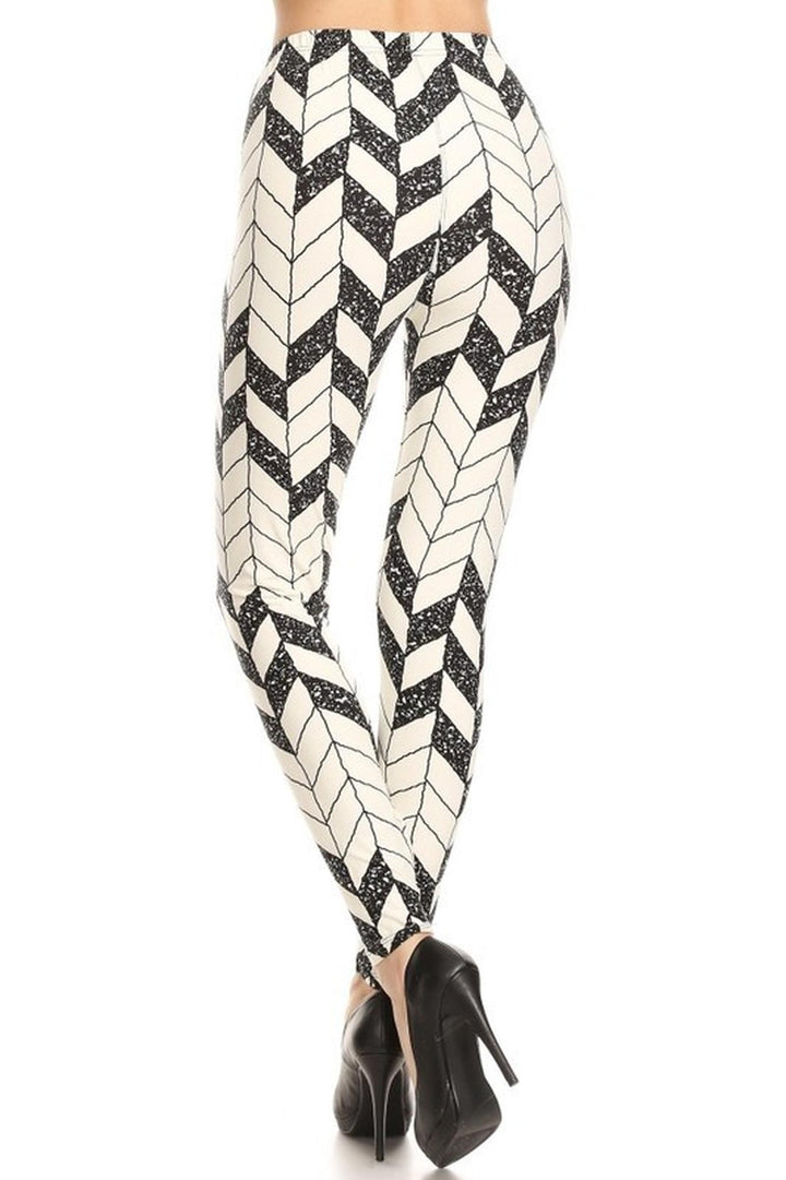 Buttery Smooth Black and White Chevron Leggings