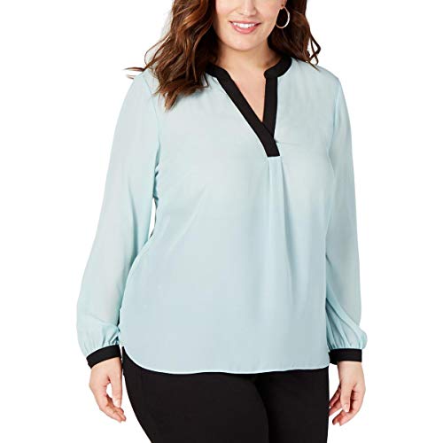 Plus Size Colorblocked Top