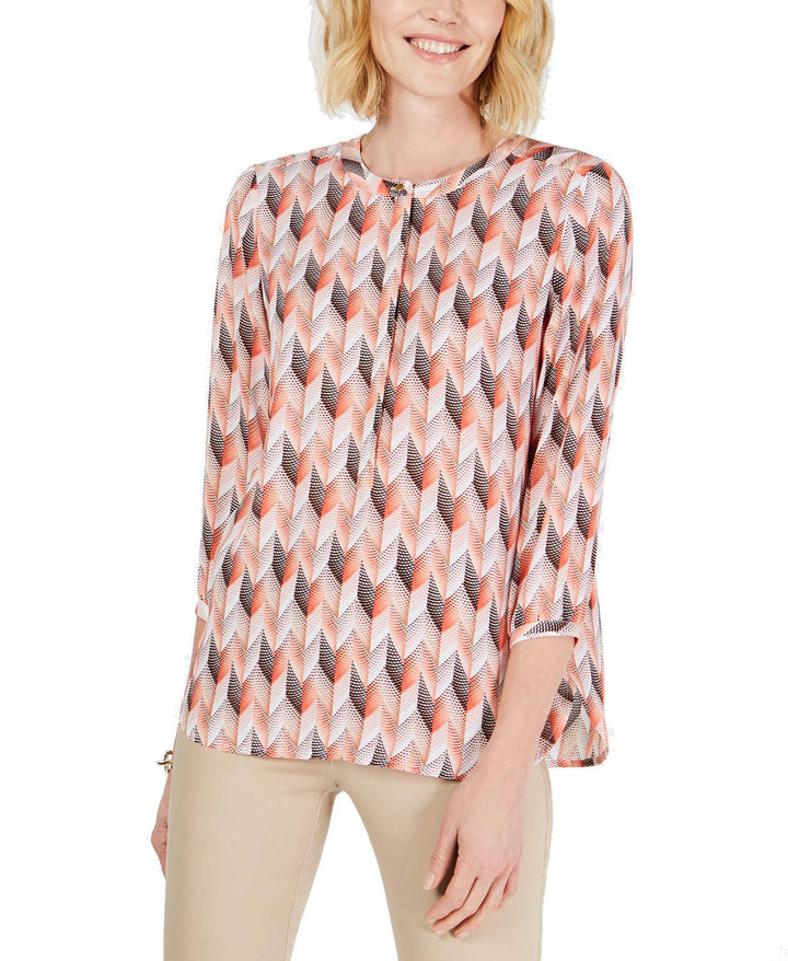 JM Collection Petite Printed Pleated Back Top (Cora Chevron, PS)