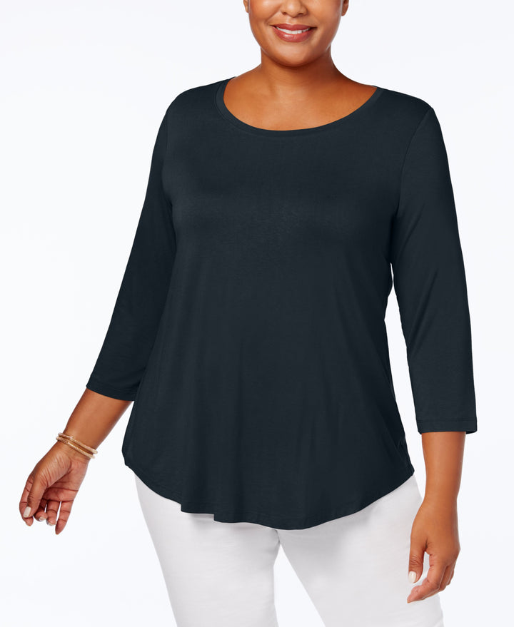 Plus Size Scoopneck Top