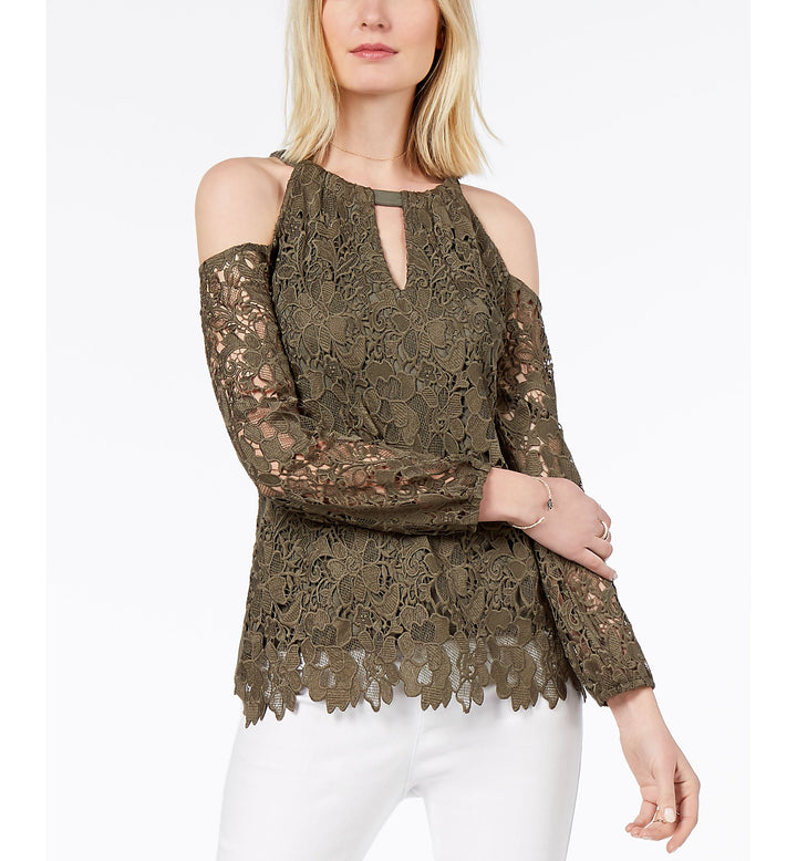 Lace Contrast Keyhole Top