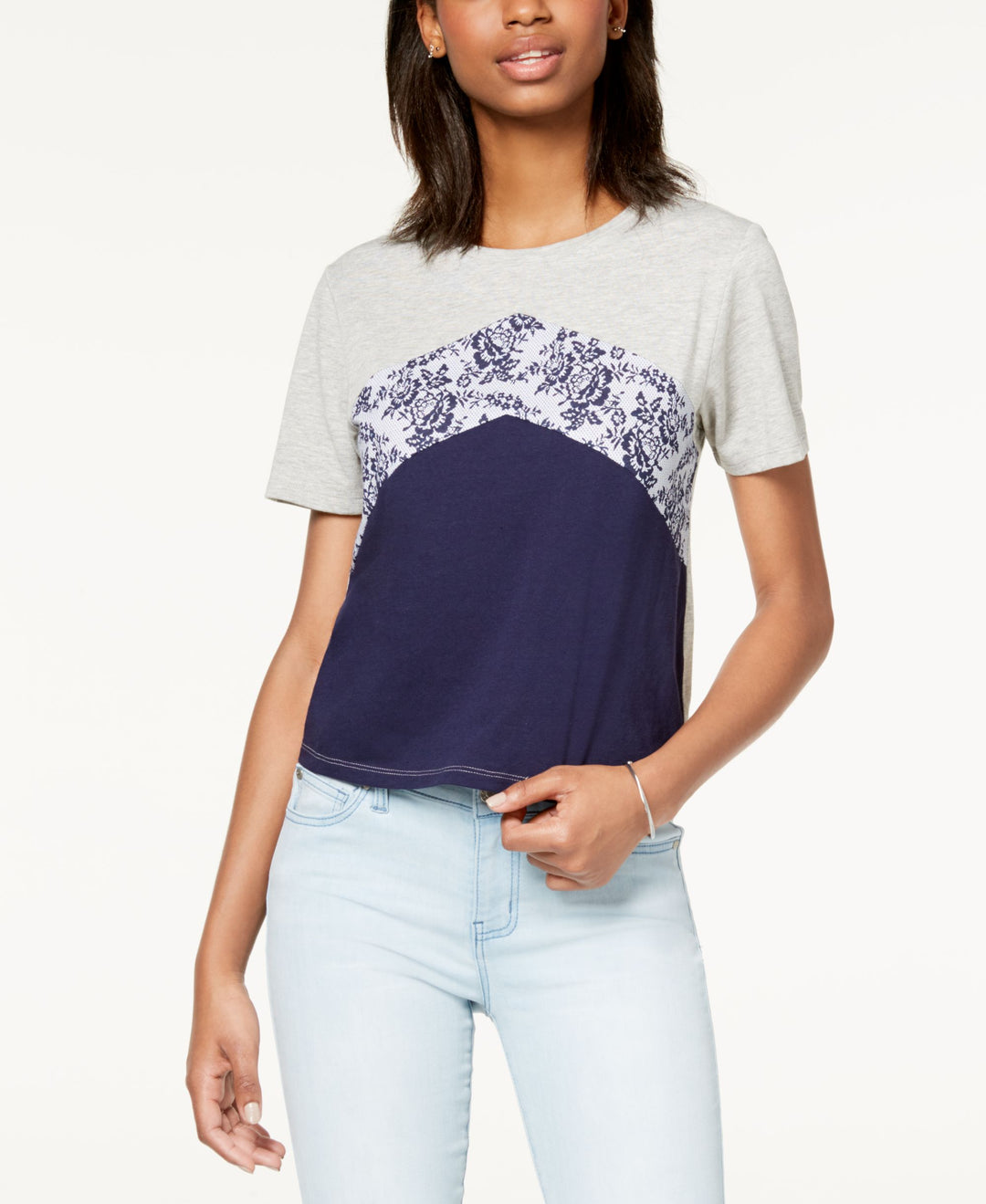 by Ikeddi Juniors' Colorblocked Chevron-Stripe T-Shirt