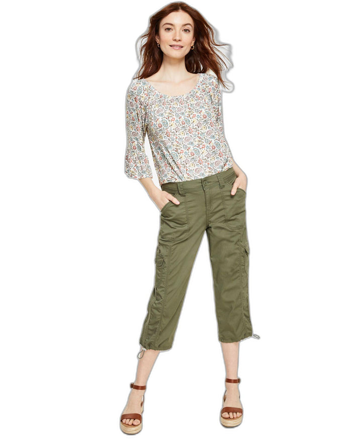 Petite Mid Rise Bungee-Hem Capri Pants